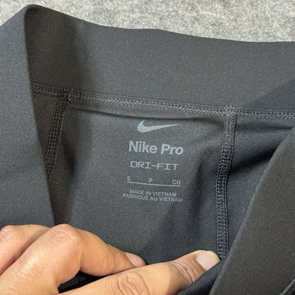 Nike‎ Pro Dri-FIT Women's Black Athletic Tennis Skort S Built-in Shorts Sports